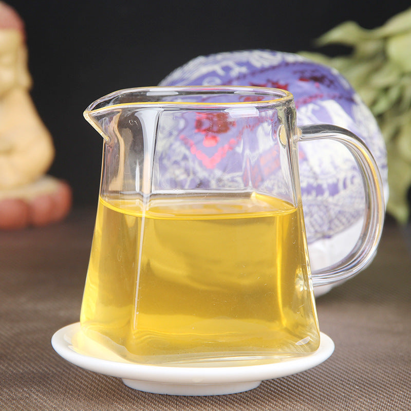 Yunnan Pu'er Tea Yiwu Miaohuotang Raw Tea Spring Tea Green Tea Ancient Tree LongfengJingua 500g