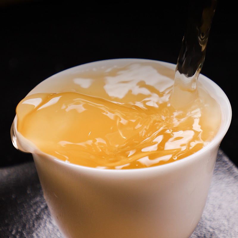 Yunnan Pu'er Tea Icelandic Ancient Tree Tea Huangjin Brick Pu'er Raw Tea Brick Tea 250g Perfect for Tea Enthusiasts Who Appreciate Pure