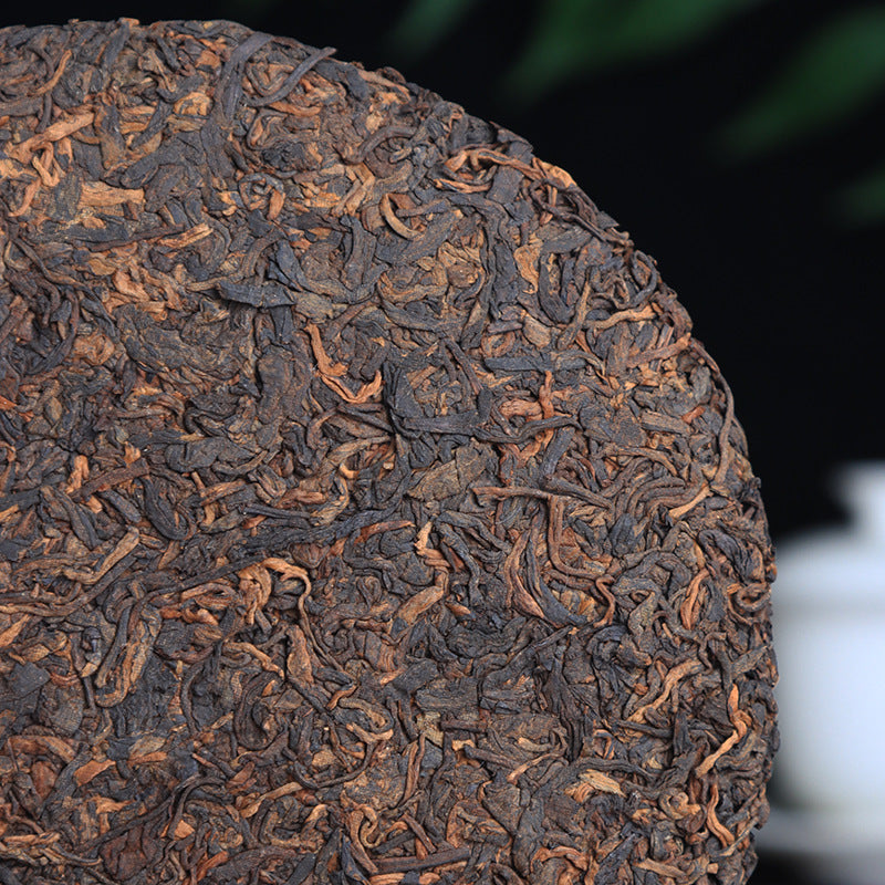 Yunnan Pu-erh tea leaves Yiwu Golden Bud 357g Seven Sons Cake Ripe Tea Black tea Cake Ripe Tea Golden Bud Ancient Tree Material