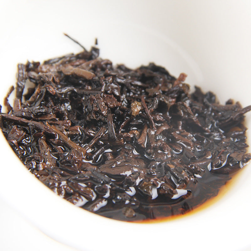 China Yunnan Longyuanhao Mountain Wilderness Big Tree Puerh Ripe Tea Cake Ancient Tree Yunnan Seven Seed Cake Black Tea 380g