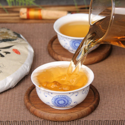 3 Years Aged Aged Bai Hao Yin Zhen White Tea Yunnan Old Loose Leaf White Tea 357g Compressed Cake Wild Wilderness Honey Floral Aroma Gongmei Compressed Tea Cake