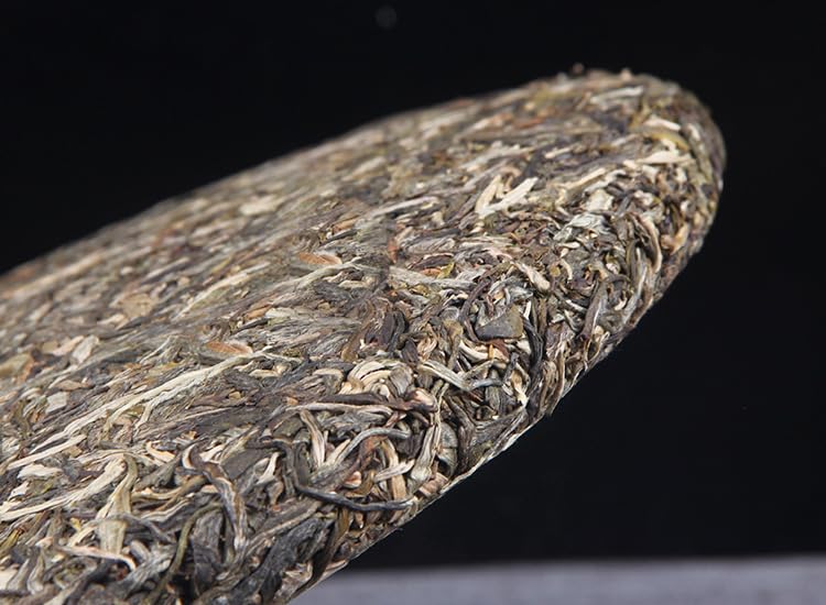 Natural and Additive-free Brown Mountain Puerh Tea Raw Tea Jinkongque Tea Menghai Qizi Cake Tea 3000g/ 105.82oz 布朗山普洱茶生茶金孔雀茶