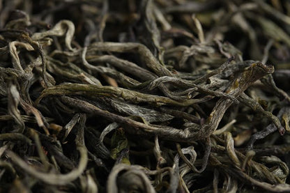 Premium Organic Yunnan Green Tea Spring Tea (Yunsi) Natural and Additive-free 500g Spring Tea Dian Green Loose Tea 云南绿茶 明前春茶 银丝 （云丝 ）春茶 滇绿 散茶