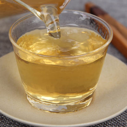 Premium Nannuo Mountain Ancient Tree Pure Material Puerh Tea Raw Tea Cake Yunnan Qizi Cake Tea 357g Healthy and Delicious Green Tea 南糯山古树纯料普洱茶生茶饼357g