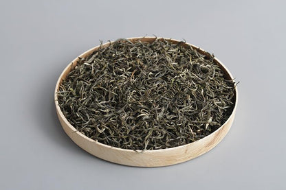Premium Organic Yunnan Green Tea Spring Tea (Yunsi) Natural and Additive-free 500g Spring Tea Dian Green Loose Tea 云南绿茶 明前春茶 银丝 （云丝 ）春茶 滇绿 散茶