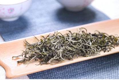 Premium Spring Tea Yunnan Green Tea High Fragrance Spring Tea Yunnan High Mountain Yunwu 500g Spring Tip Green Tea 春茶新茶云南银丝绿茶 高香型春茶云南高山云雾春尖绿茶