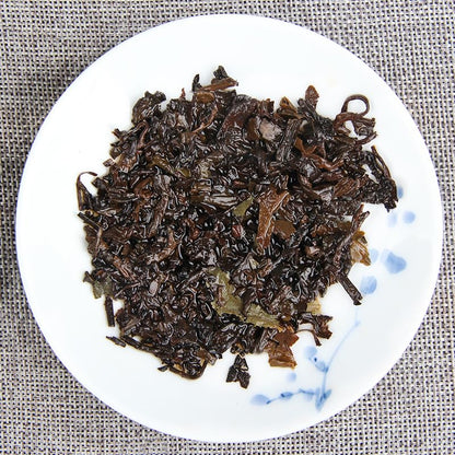 Natural and additive-free Lotus Leaf Tea Small Tuo Tea 500g Puerh Tea Puerh Ripe Tea Small Tuo Tea ，Cook tea, Black tea Easy to carry 荷叶小沱茶普洱茶普洱茶熟茶小沱茶500g