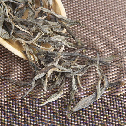 Yunnan Premium Lincang Bangdong 500g Xigui Yunnan Puerh Tea Ancient Tree Raw Tea Additive-free Puerh Tea Green Tea 云南临沧邦东昔归云南普洱茶古树生茶散茶500g