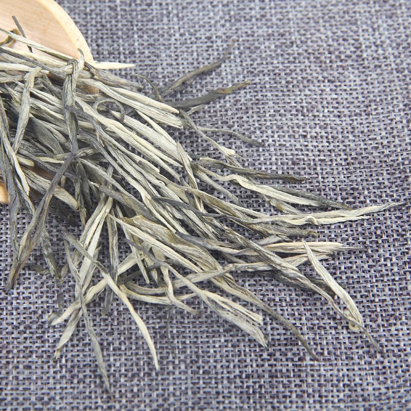 Natural and Additive-free Early Spring Yunnan Green Tea Premium Green Tea Mao Jian Tea 500g Yunnan Bai Hao Songzhen Tea Loose Tea 早春云南绿茶2023新 特级 绿茶毛尖银针云南白毫松针茶叶散装