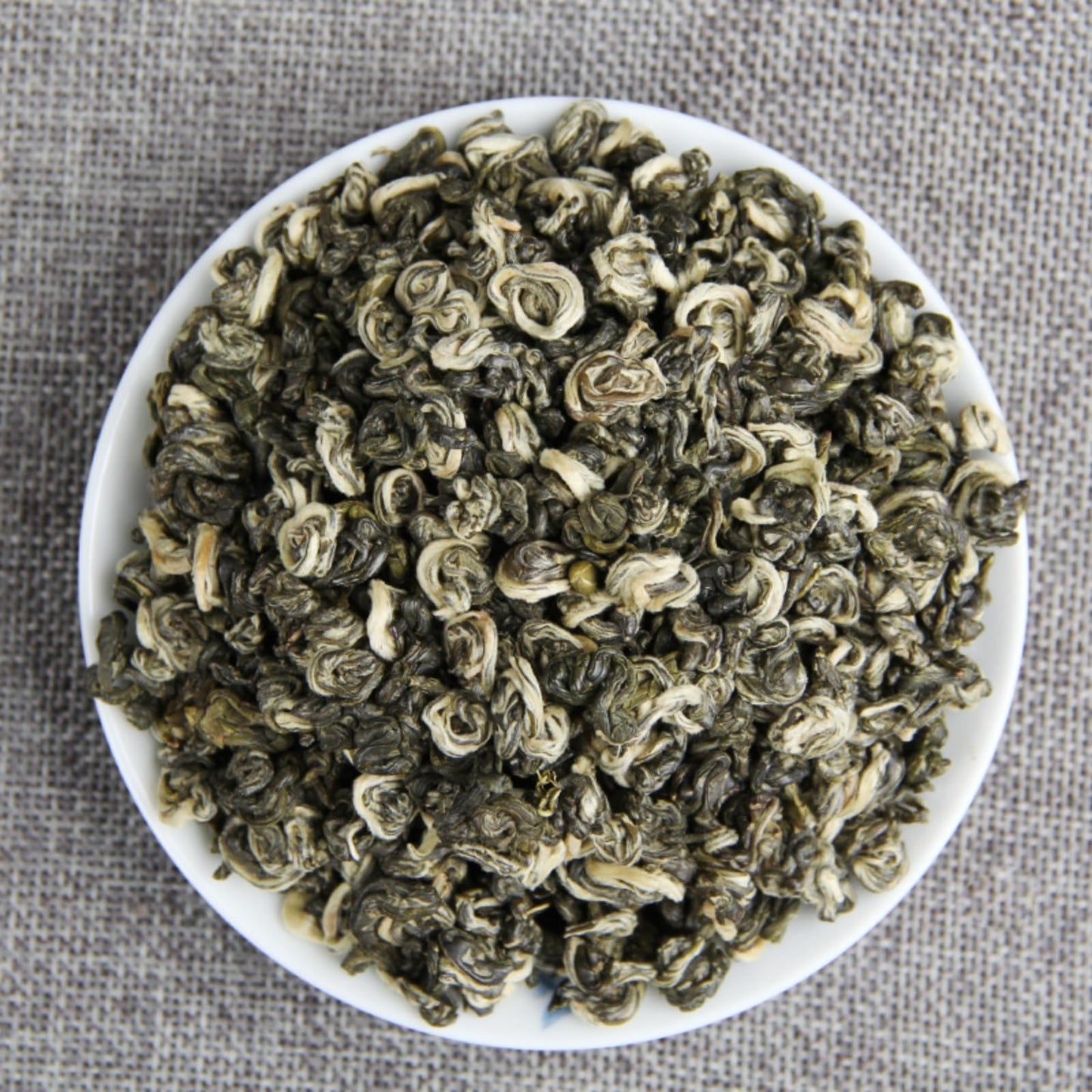 Small Can Green Tea Yunnan Natural and additive-free Green Tea Biluochun 80g One Bud One Leaf Biluochun Tea organic loose leaf 木止小罐绿茶 新茶 云南绿茶 碧螺春一芽一叶 碧螺春茶叶