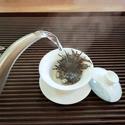 Premium Yunnan Puerh Tea Seventh Cake Raw Tea Yiwu Ma Hei Ancient Tree Raw Tea 357g Natural and additive-free Green tea 云南普洱茶七子饼生茶 易武麻黑古树生茶 357克