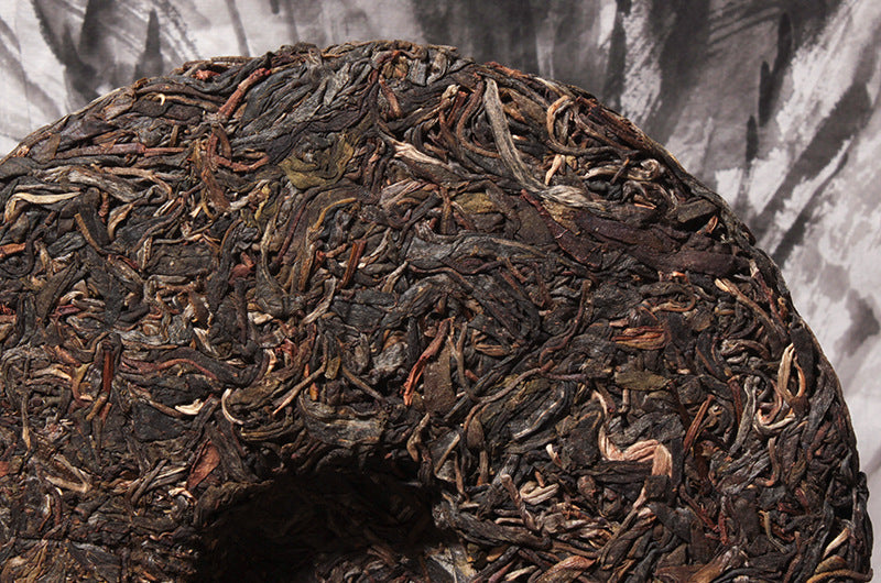 Premium Yunnan Puerh Tea Raw Tea 357g Xigui Old Tree Tea Cake Spring Tea Qizi Cake Tea Puerh Tea Organic Pu-Erh Tea, Green Tea 云南普洱茶 357克昔归老树茶饼 明前春茶七子饼茶