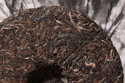 Premium Yunnan Puerh Tea Raw Tea 357g Xigui Old Tree Tea Cake Spring Tea Qizi Cake Tea Puerh Tea Organic Pu-Erh Tea, Green Tea 云南普洱茶 357克昔归老树茶饼 明前春茶七子饼茶
