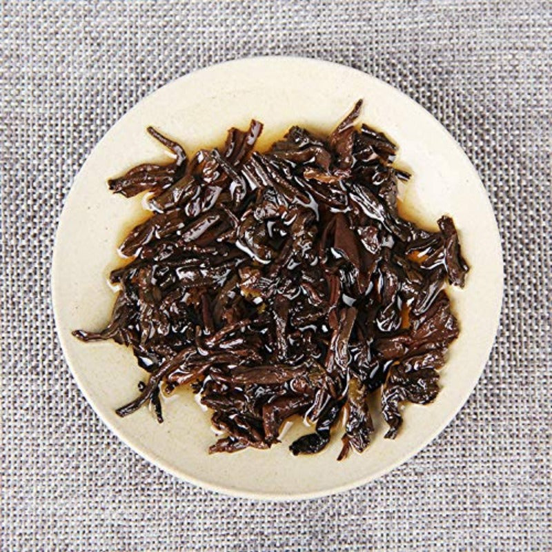 Premium Yunnan Puerh Tea Gift Cooked Tea, Loose Tea, Aged Tea, Matching Canister 100g / 3.52oz Rich and Aromatic Black Tea from China 云南普洱茶礼盒 熟茶散茶陈香 搭配精美罐装散茶 100g