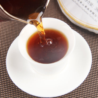 China Yunnan Longyuanhao Mountain Wilderness Big Tree Puerh Ripe Tea Cake Ancient Tree Yunnan Seven Seed Cake Black Tea 380g